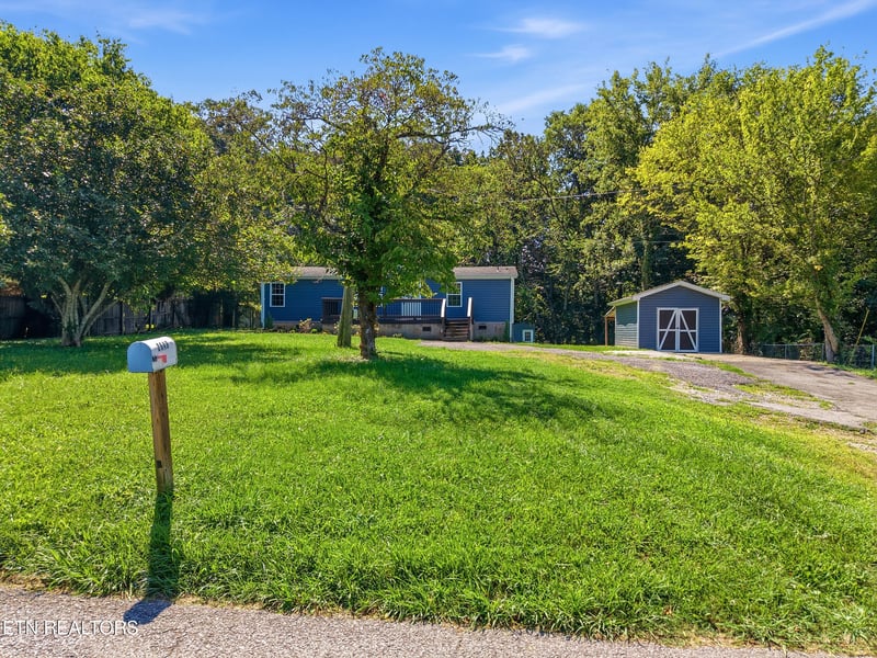 2649 Shipetown Rd, Mascot, TN 37806