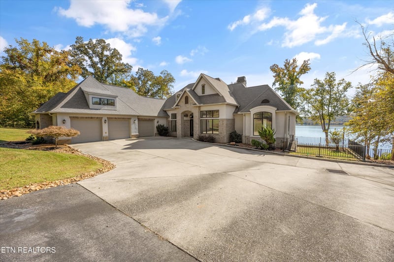 265 E Shore Dr, Rockwood, TN 37854