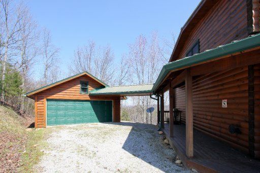 265 Highlands Bluff Rd, Tellico Plains, TN 37385
