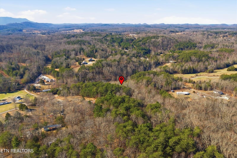 265 Jd Farm Rd, Tellico Plains, TN 37385