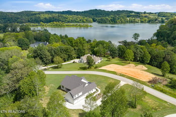 265 Lake Ferry Dr, Loudon, TN 37774