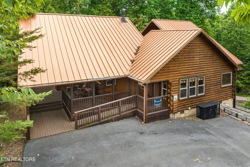 2650 Grassy Branch Loop, Sevierville, TN 37876
