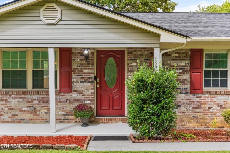 2651 Karenwood Dr, Maryville, TN 37804