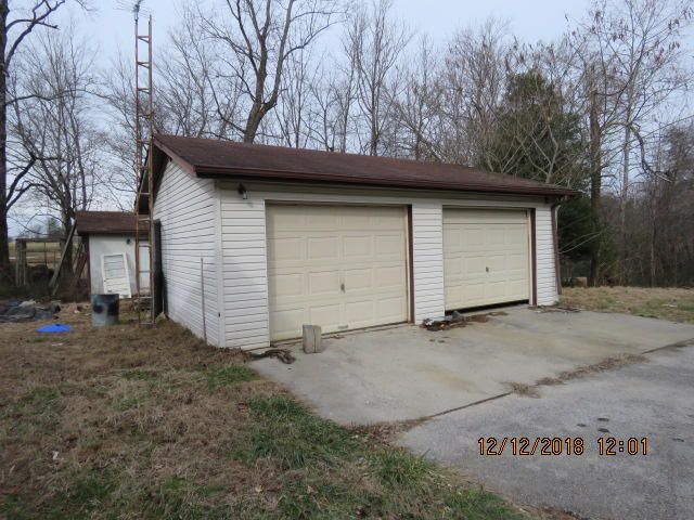 266 Carl Perkins Rd, Winfield, TN 37892