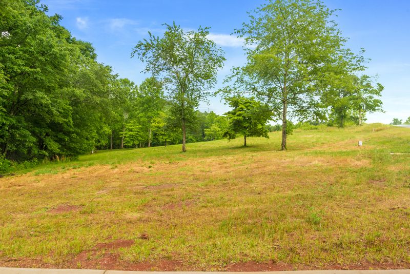 266 Lake Ferry Dr, Loudon, TN 37774