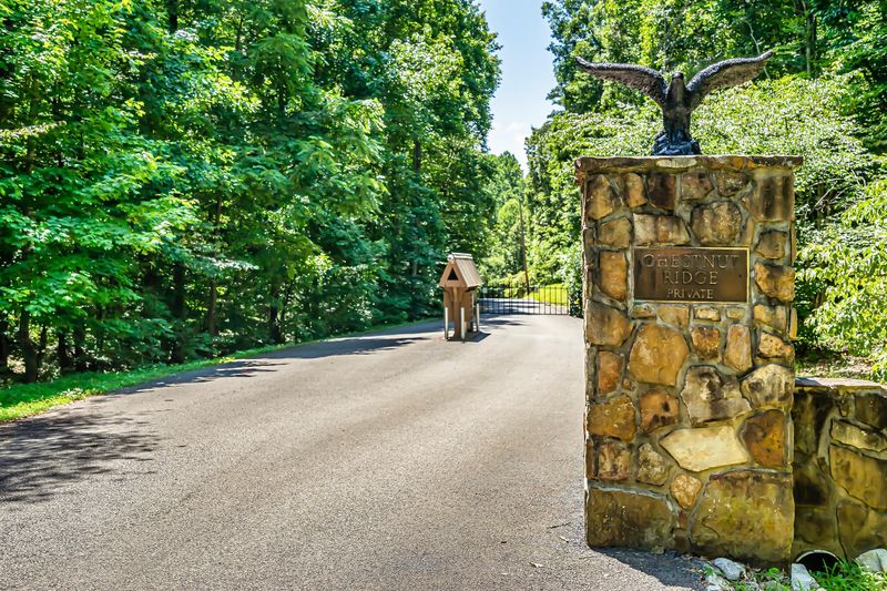 266 Mountain Ridge Way, Walland, TN 37886
