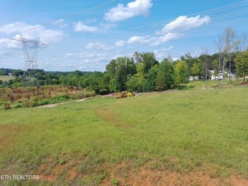 2662 Louisville Rd, Maryville, TN 37801