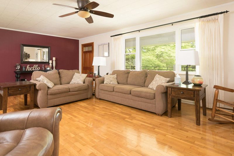2663 River Rd, Kingston, TN 37763