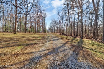 267 Eli Ford Rd, Crossville, TN 38571