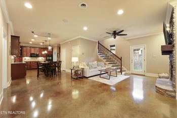 267 Savannah Park Dr, Maryville, TN 37803