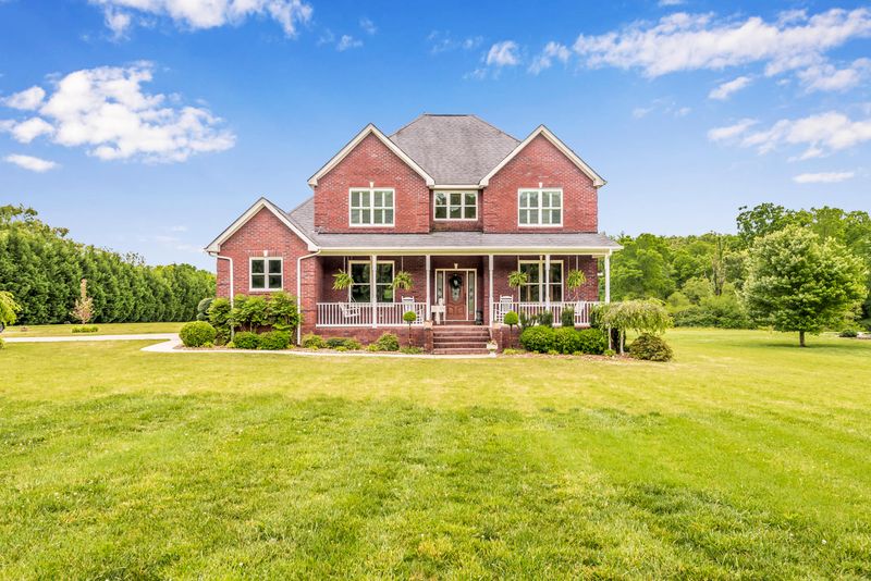 267 W End Rd, Rockwood, TN 37854