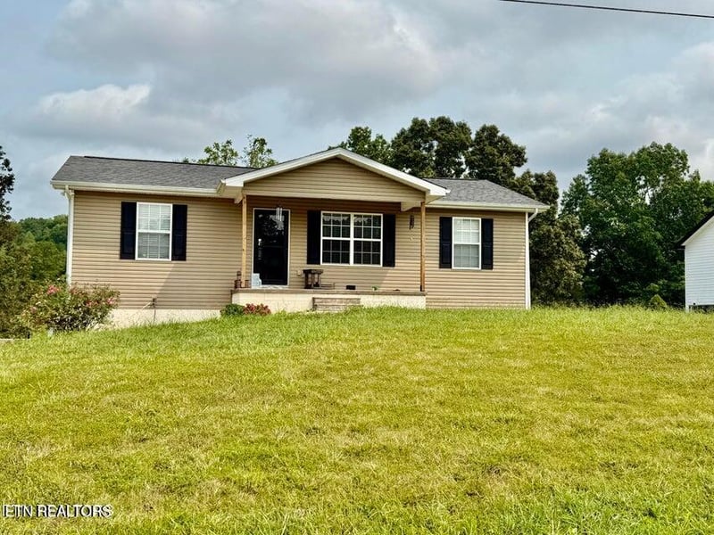 2670 Sharps Chapel Rd, Sharps Chapel, TN 37866