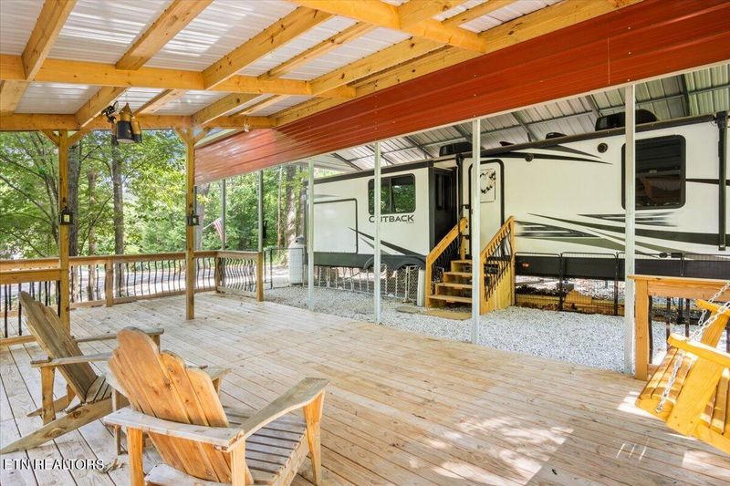 2671 Oak Grove Rd, Rocky Top, TN 37769