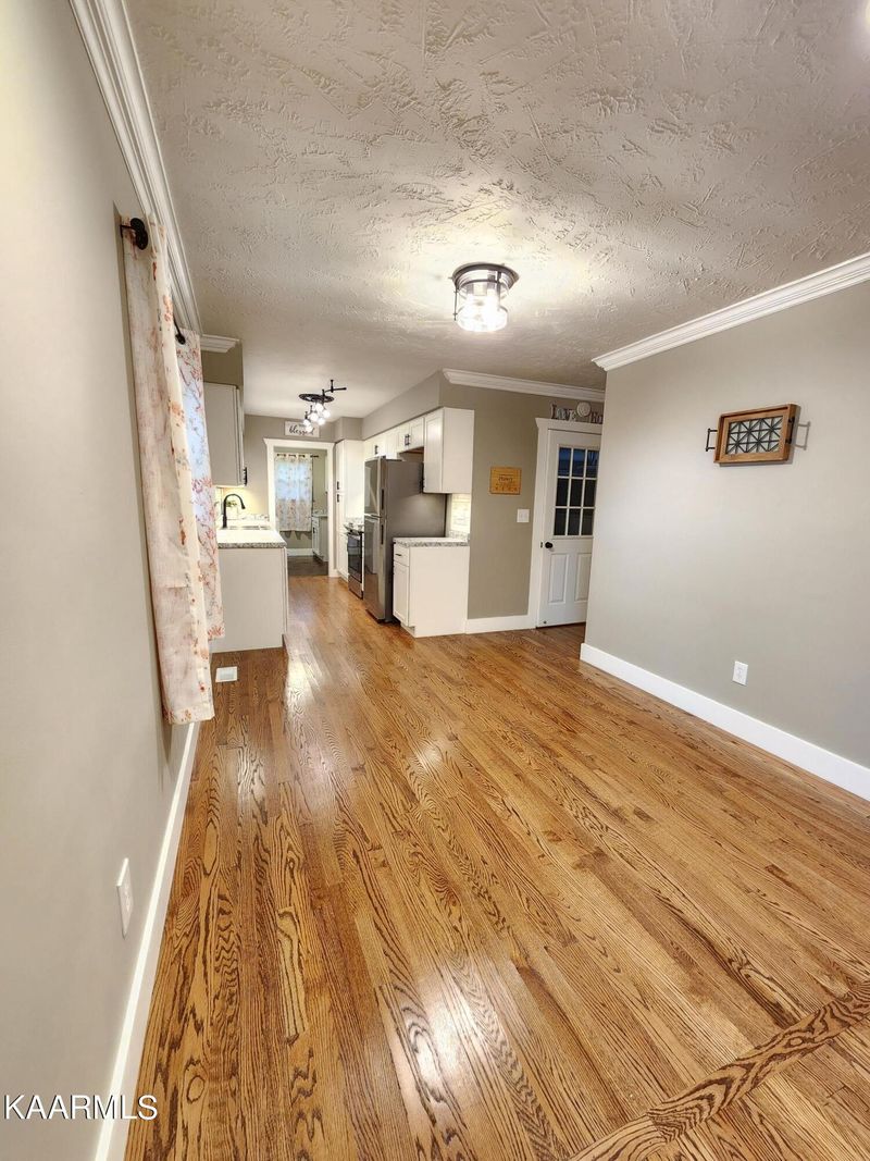 2674 Mountain View Dr, Morristown, TN 37814