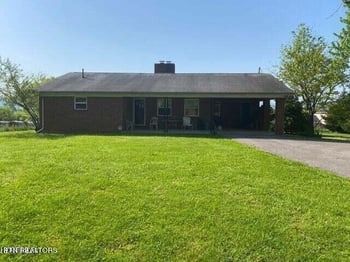 2676 Sevierville Rd, Maryville, TN 37804