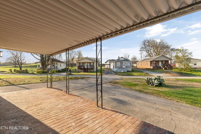 268 E Edison St, Alcoa, TN 37701