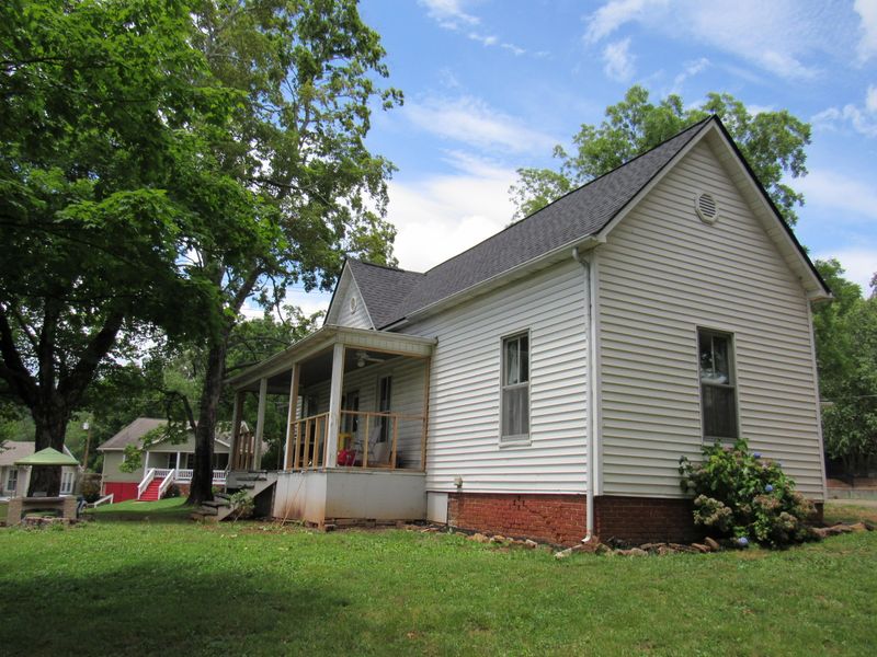 268 Maryville Pike, Knoxville, TN 37920