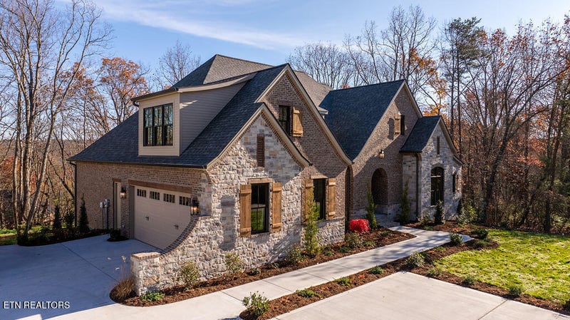 268 Stonehenge Dr, Crossville, TN 38558
