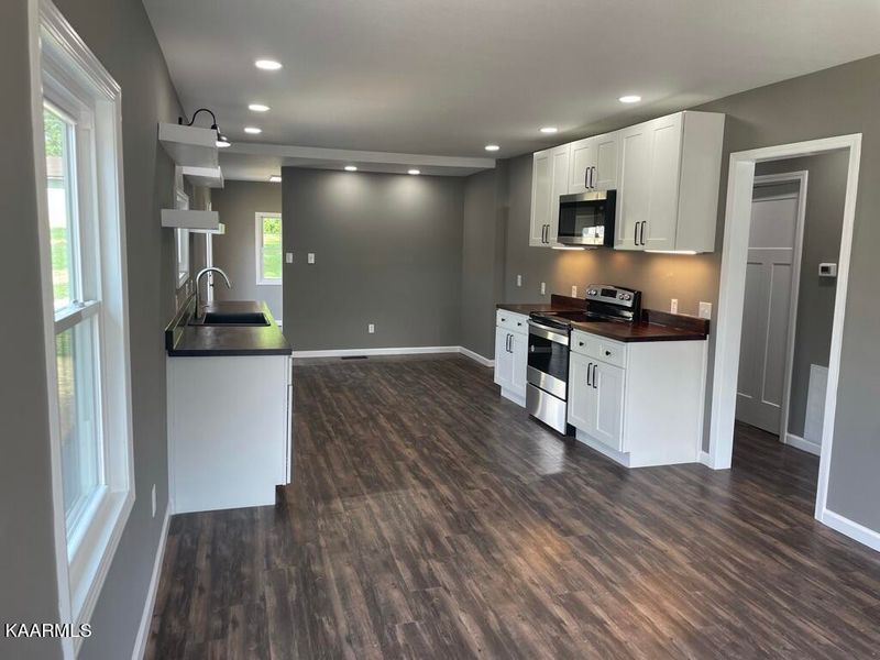 268 W Stephenson St, Alcoa, TN 37701