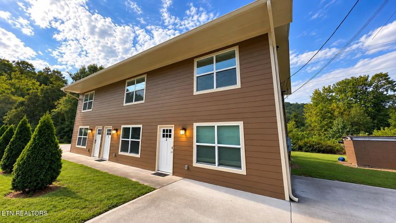 2680 High Valley Dr, Pigeon Forge, TN 37863