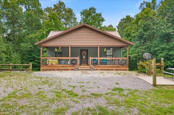 2688 Rafter Rd, Tellico Plains, TN 37385