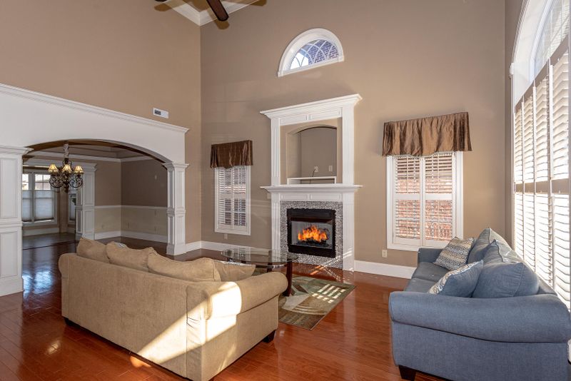 269 Savannah Park Dr, Maryville, TN 37803