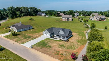 269 Sugar Maple Ct, Madisonville, TN 37354