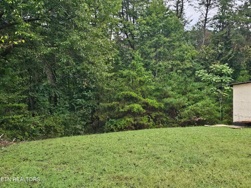 2694 White Oak Grove Rd, Morristown, TN 37813