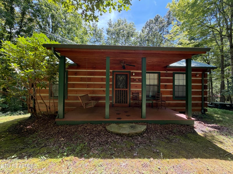 2696 Rafter Rd, Tellico Plains, TN 37385