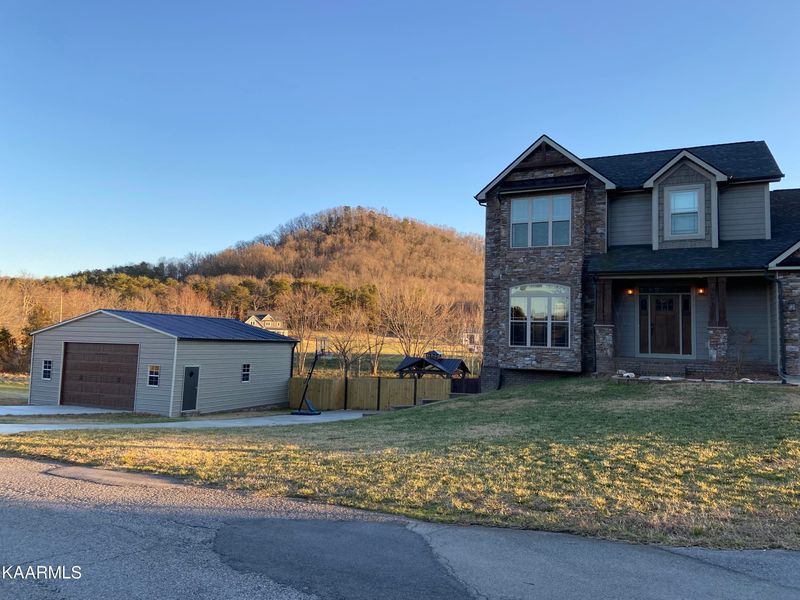 2697 Kidwell Church Rd, Morristown, TN 37814