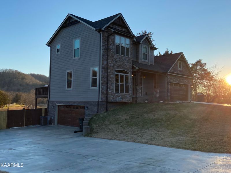 2697 Kidwell Church Rd, Morristown, TN 37814
