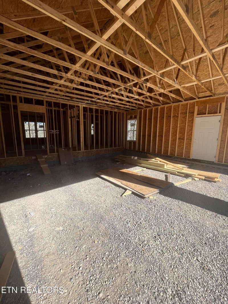 27 Ashford Pl, Crossville, TN 38558