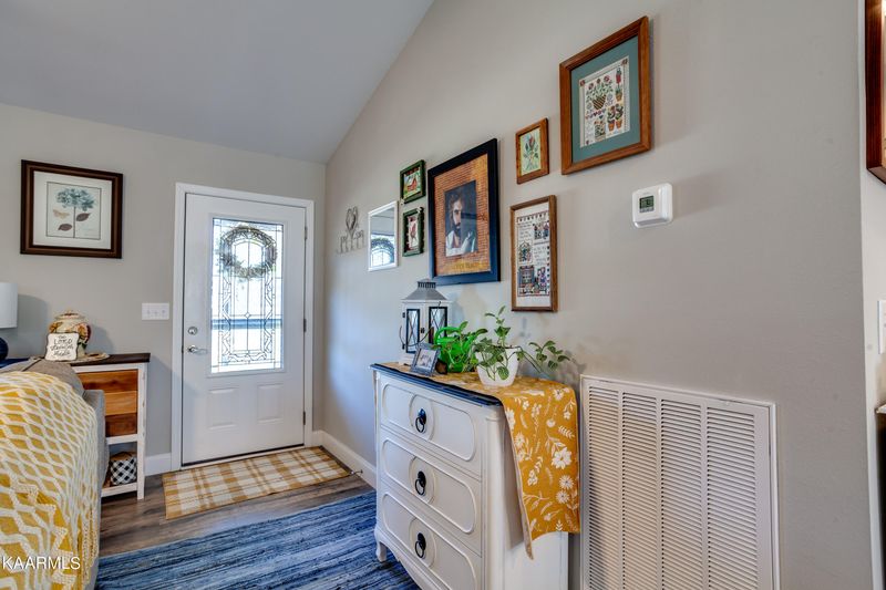 27 Patrick Dr, Crossville, TN 38555