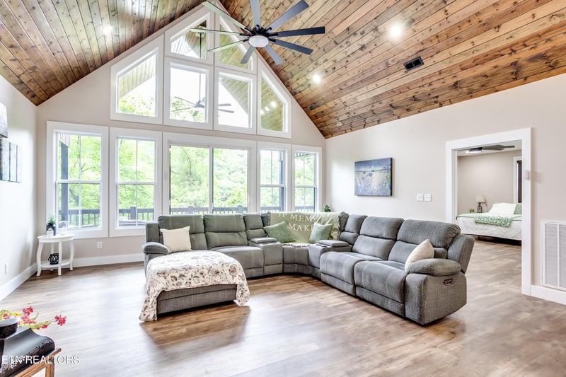 270 Jessee Rd, Maynardville, TN 37807