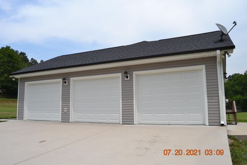 270 Kettle Hollow Rd, Maynardville, TN 37807