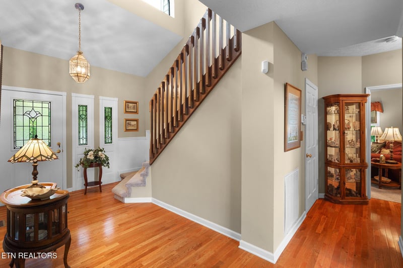 270 Lone Ridge Ln, Clinton, TN 37716