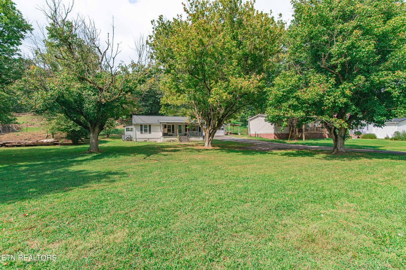 2700 Hwy Tennessee 116, Caryville, TN 37714