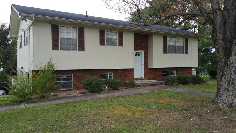 2700 Mary Emily Ln, Knoxville, TN 37924