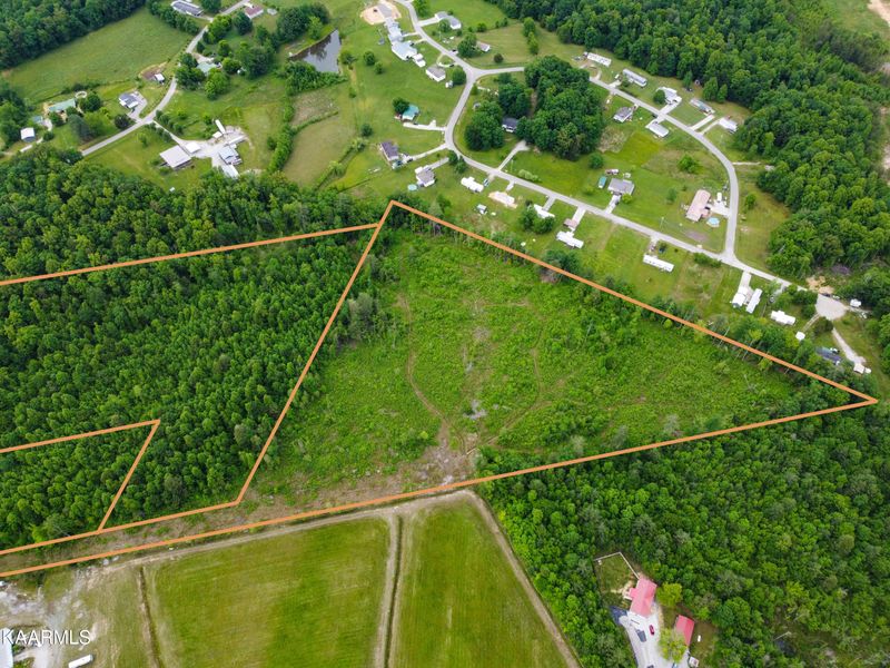 27014 Scott Hwy, Winfield, TN 37892