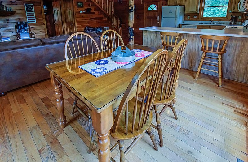 2702 Alps Way, Pigeon Forge, TN 37863