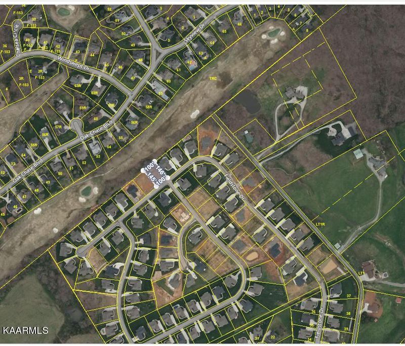 2702 Fieldstone Dr, Lenoir City, TN 37772