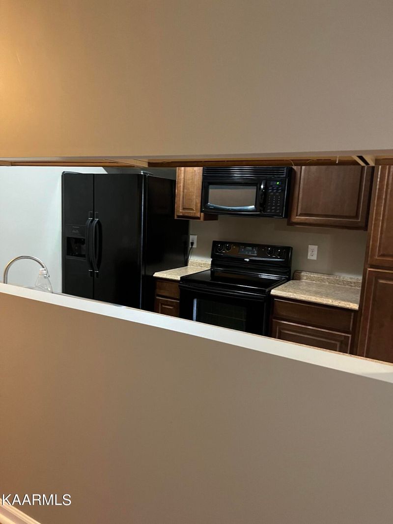 2702 Sood Rd #APT 1, Knoxville, TN 37921