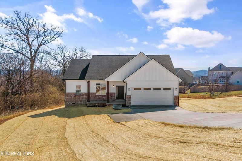 2703 Vista Meadows Ln, Sevierville, TN 37876