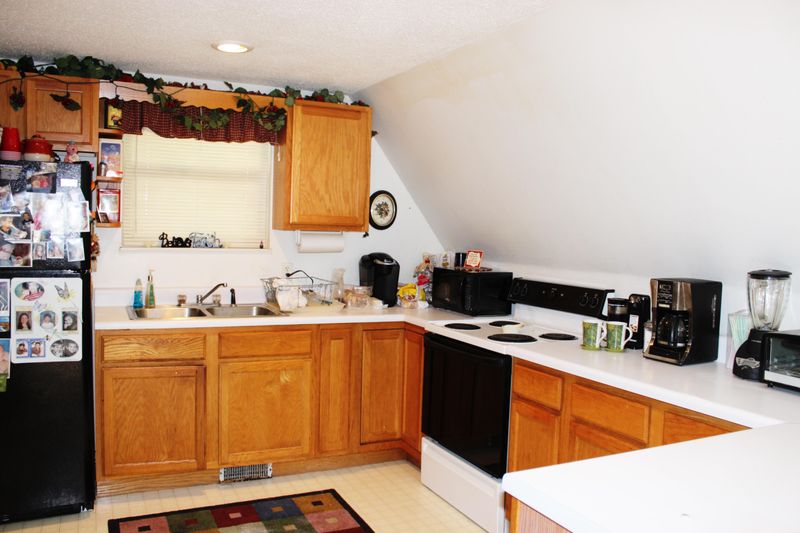 2704 Grassy Branch Loop, Sevierville, TN 37876