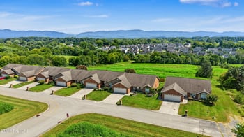 2704 Manassas Dr #2, Maryville, TN 37804