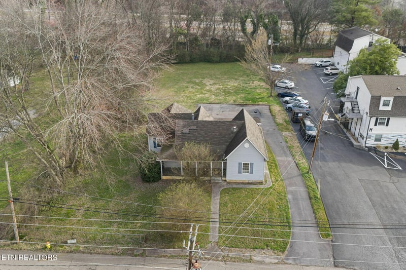 2704 Sevier Ave, Knoxville, TN 37920