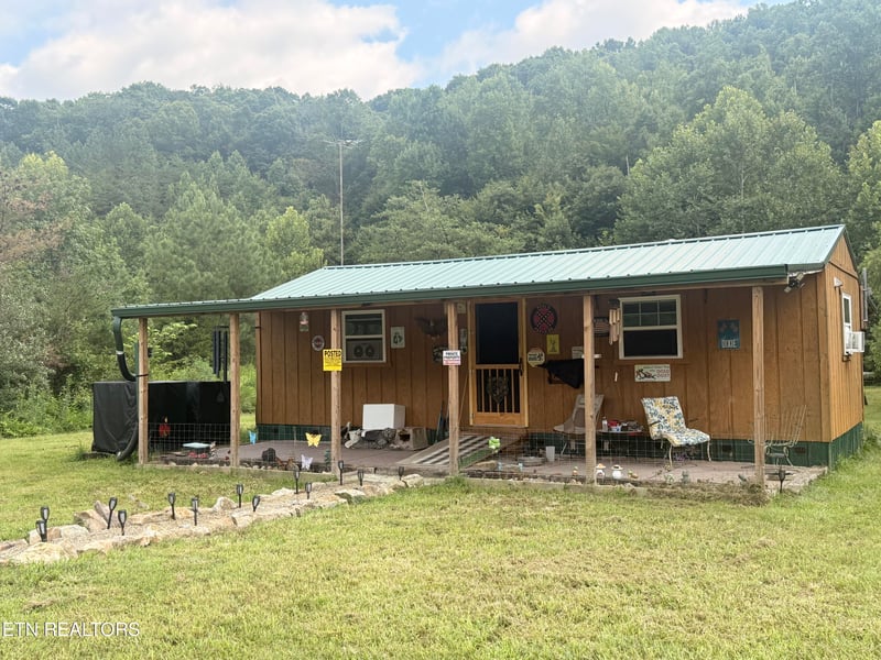 2704 Westbourne Rd, Duff, TN 37729