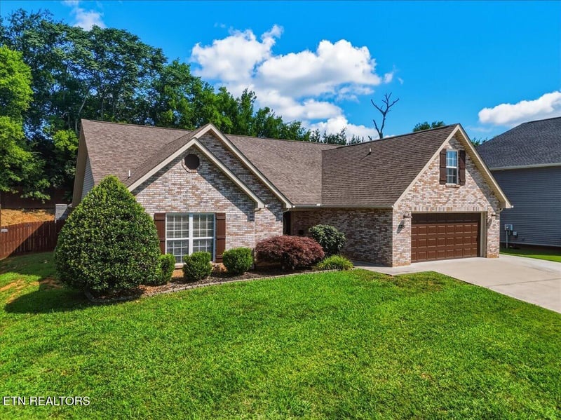 2705 Brantley Park Blvd, Maryville, TN 37804