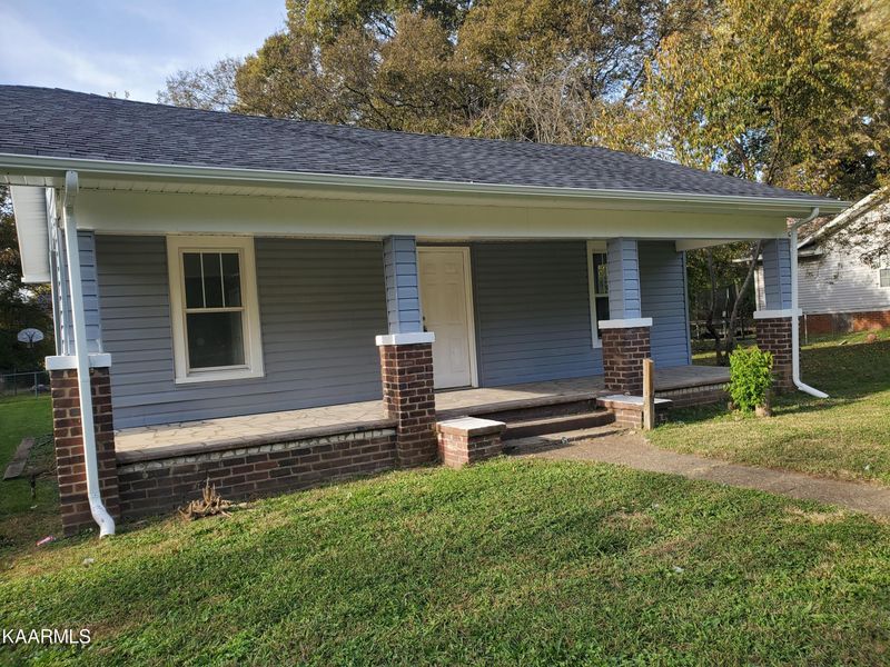 2705 Lay Ave, Knoxville, TN 37914