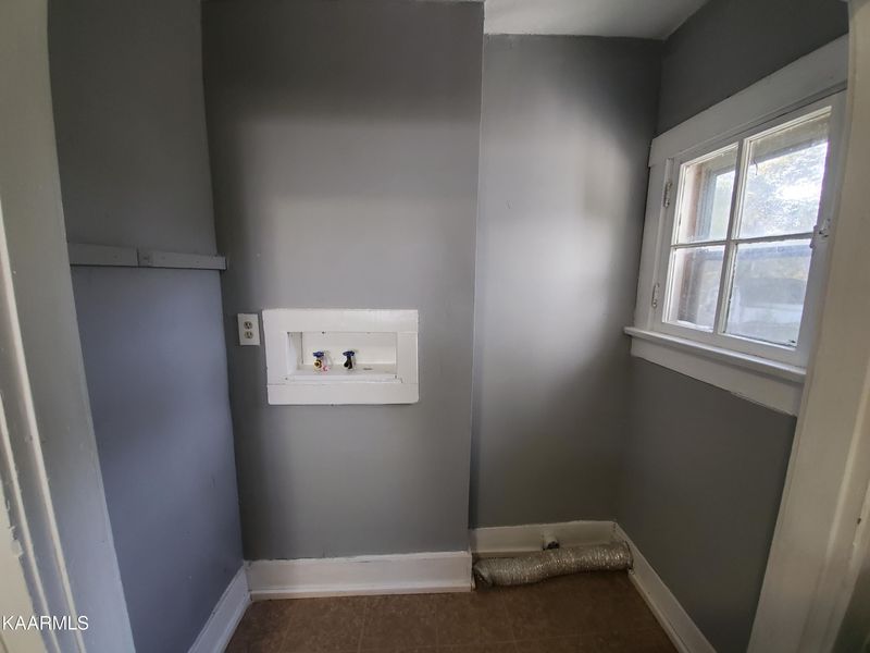 2705 Lay Ave, Knoxville, TN 37914